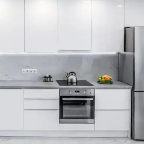 Move-in kitchen cleaning